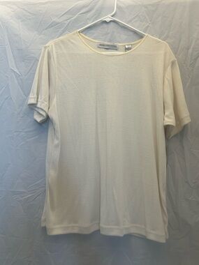 Amanda Smith Short Sleeve Crewneck Tee in Cream Sz PL